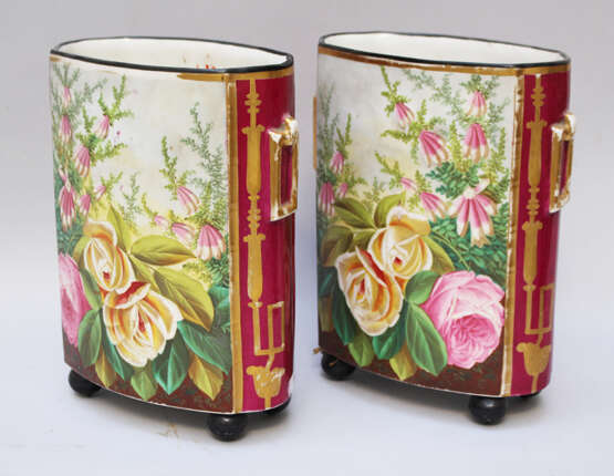 Pair of two French Louis Phillipe Porcelain Vases, 19. century - Foto 2