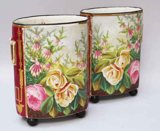 Pair of two French Louis Phillipe Porcelain Vases, 19. century - фото 3