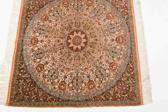 Hereke-Seide - photo 3 Hereke-Seide - photo 3