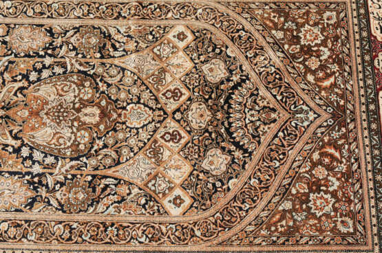 Ghom-Seide - photo 4