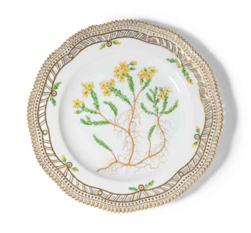 Royal Copenhagen, "Flora Danica", Zierteller - photo 1