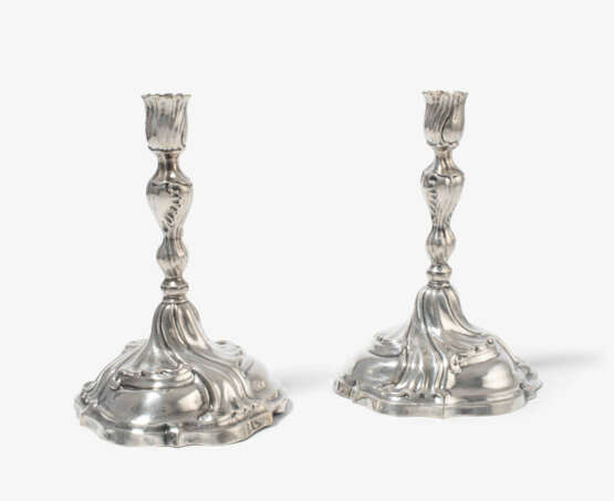 1 Paar Kerzenstöcke, Augsburg 1769–71 - photo 1 1 Paar Kerzenstöcke, Augsburg 1769–71 - photo 1