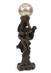 Friedrich Goldscheider und Johann Lötz Witwe (zugeschrieben), Figurenleuchte "Raub der Sabinerin"