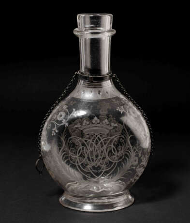 Kugelflasche mit Wappen "von Diesbach" - photo 5 Kugelflasche mit Wappen "von Diesbach" - photo 5