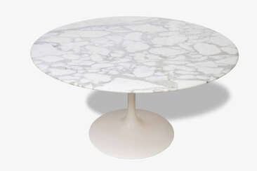 Eero Saarinen, Esstisch "Pedestal"