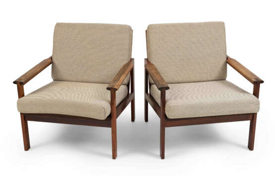 Illum Wikkelso, 1 Paar Armlehnstühle "Capella" - photo 2 Illum Wikkelso, 1 Paar Armlehnstühle "Capella" - photo 2