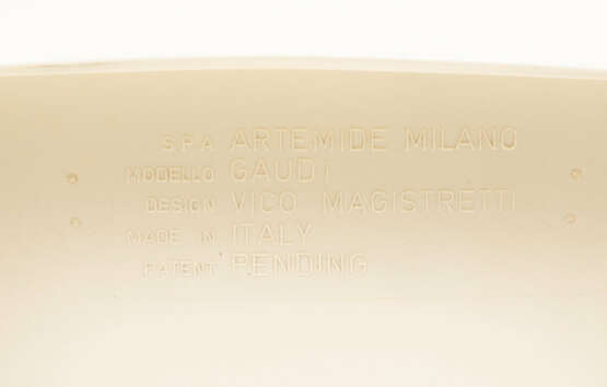 Vico Magistretti, Tisch "STADIO 150" mit 4 Stühlen "GAUDI" - photo 4