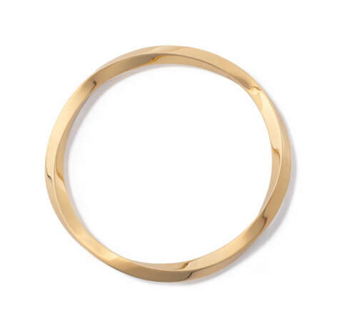 Tiffany Armreif - photo 1