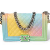 Chanel, Boy "Rainbow" Umhängetasche - фото 3