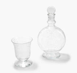 Baccarat, Fussvase und Karaffe "Michelangelo"