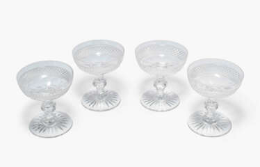 St. Louis, 12 Champagnerschalen "Trianon"