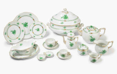 Herend, Tafel- und Tee-/Kaffeeservice "Apponyi in Grün"