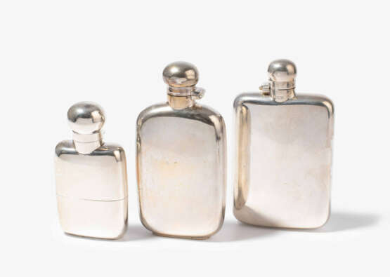 Lot: 3 Flachmänner, England 20.Jh. - photo 1