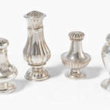 Lot: 4 Zuckerstreuer, Wien 19.Jh. - photo 1