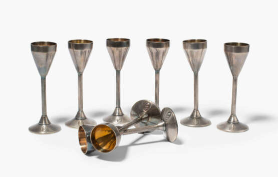 Gebrüder Hepp für Café Odeon, 8 Liqueurbecher - photo 2