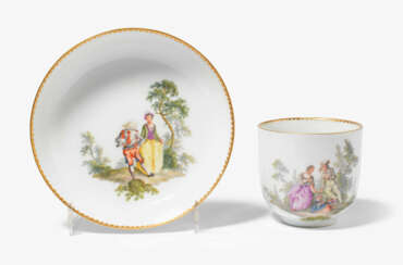 Meissen, Tasse und Untertasse mit Watteaumalerei