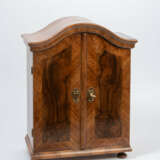 Kabinettschränkchen - фото 1