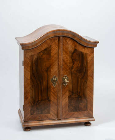 Kabinettschränkchen - фото 1