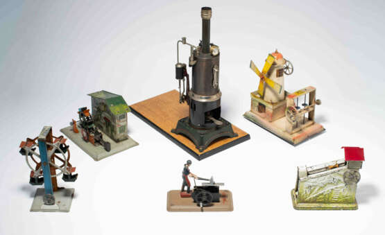 Doll, Stehende Dampfmaschine und 5 Antriebsmodelle - Foto 1