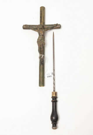 Stilett mit Kruzifix - photo 1