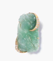 Jadeit-Anhänger-Brosche