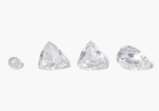Lot: vier ungefasste Diamanten - фото 1 Lot: vier ungefasste Diamanten - фото 1