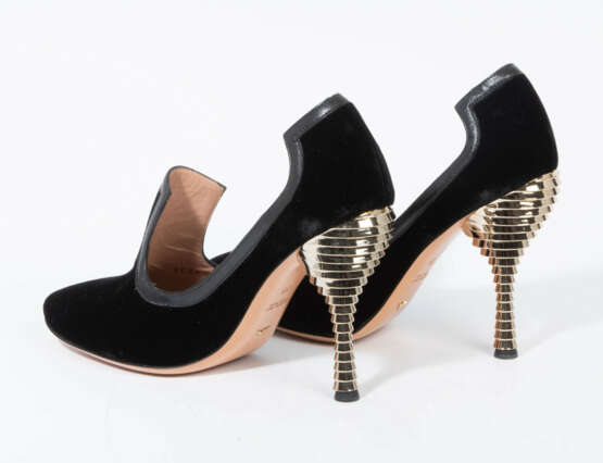 Emporio Armani, 1 Paar Pumps - фото 2 Emporio Armani, 1 Paar Pumps - фото 2