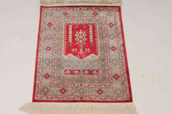 Hereke-Seide - photo 6 Hereke-Seide - photo 6