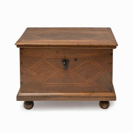 Kleine Truhe - photo 1