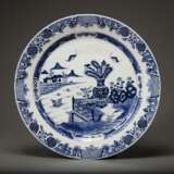 18th Century Qing Dynasty Blue and White Porcelain Plate - фото 1