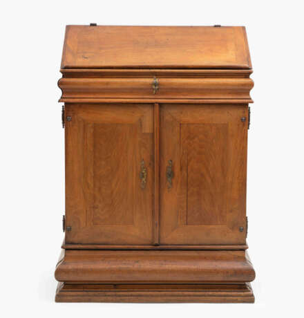 Kleiner Schreibschrank und Betstuhl - photo 1