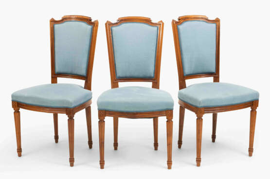 11 Stühle - photo 1 11 Stühle - photo 1