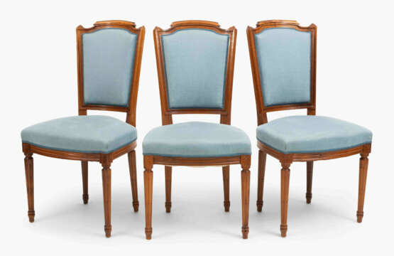 11 Stühle - photo 3 11 Stühle - photo 3