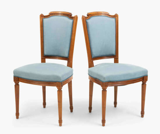 11 Stühle - photo 4 11 Stühle - photo 4