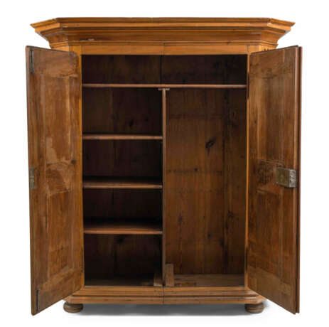 Schrank - фото 3 Schrank - фото 3