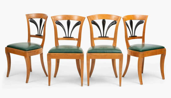 8 Stühle - фото 1