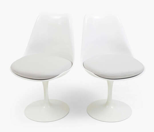 Eero Saarinen, 1 Paar Stühle "Tulip" - Foto 1