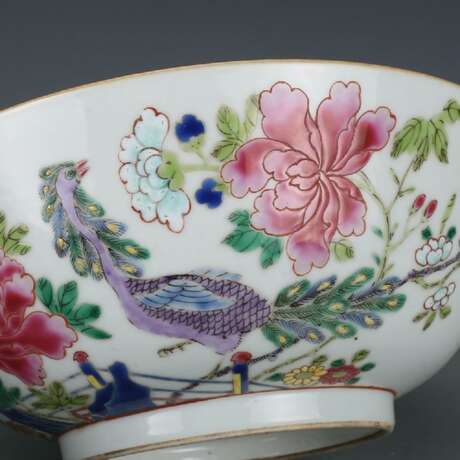 Qing Dynasty Pastel painting Peacock bowl - фото 2