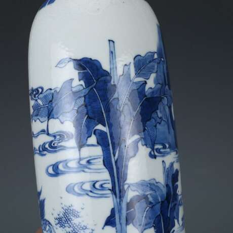 Qing Dynasty Blue and white porcelain Character story vase - фото 8