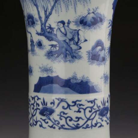 Qing Dynasty Kangxi Character Story Blue and White Porcelain Bottle - photo 4