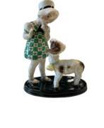 Produktkatalog. Goldscheider - Claire Weiss - Figurine de jeune fille debout avec chapeau et agneau - Fa&iuml;ence 