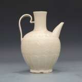 Song Dynasty White glaze Carving Peony pattern hand pot - Foto 5