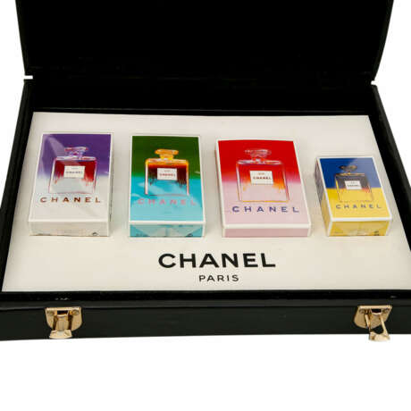 CHANEL BEAUTY Parfum No 5 desined by ANDY WARHOL. - фото 2