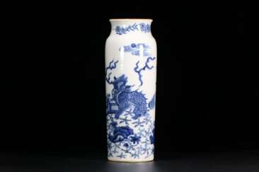 Qing Dynasty blue and white porcelain Kirin pattern bottle