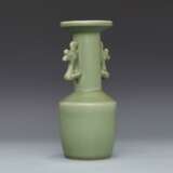 Song Dynasty Longquan Kiln Green glaze Phoenix ear circle mouth bottle - photo 4