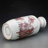 Qing Dynasty Kangxi red glaze character story porcelain bottle - фото 11