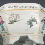 Qing Dynasty Pastel painting Character painting flower pot - photo 4