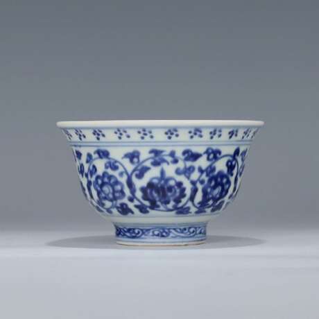 Ming Dynasty Blue and white porcelain hand cup - photo 1