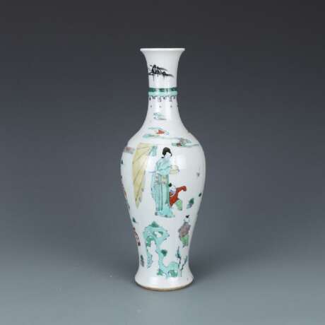 Qing Dynasty Colorful figure painting Olive bottle - фото 3