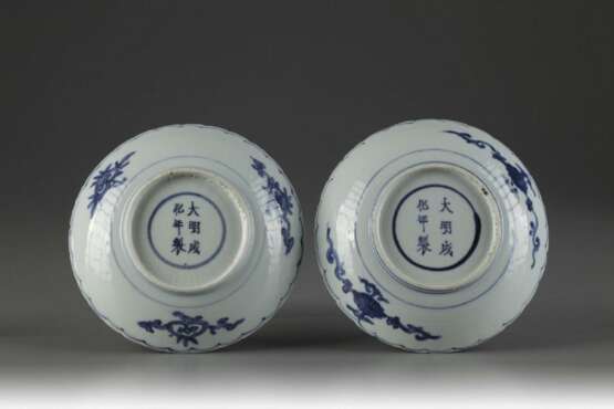 China Qing Dynasty a pair of blue and white porcelain plate - фото 2